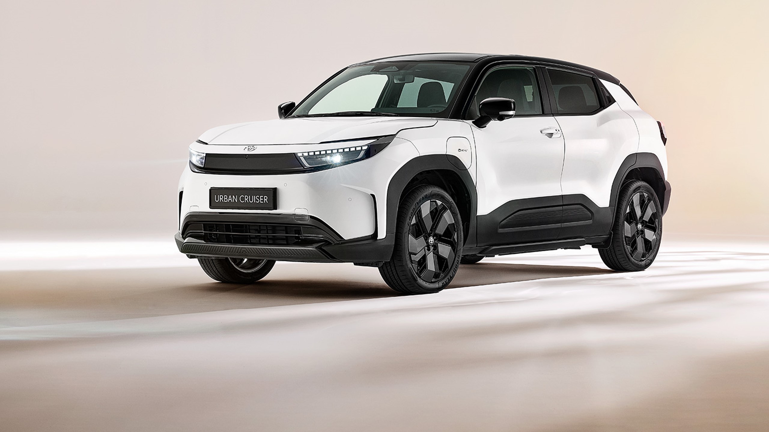 2025toyotaurbancruiser01-1600x900.jpg