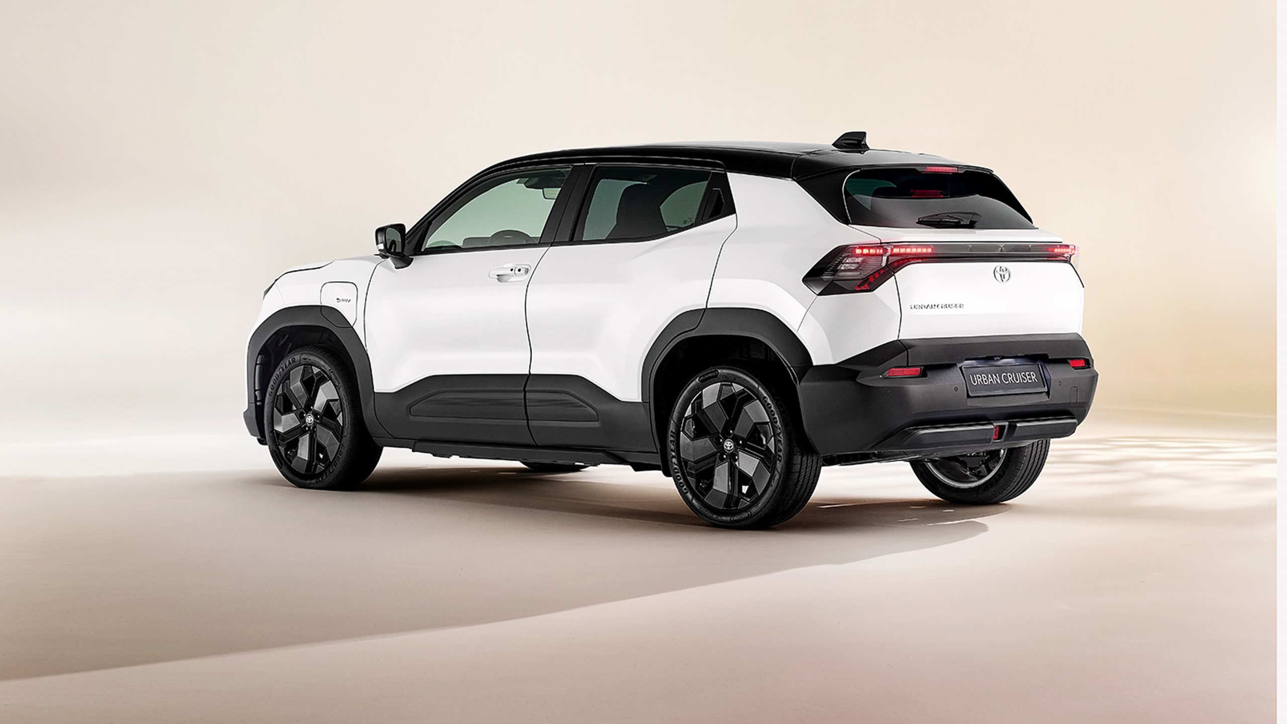 2025toyotaurbancruiser06-1600x900.jpg