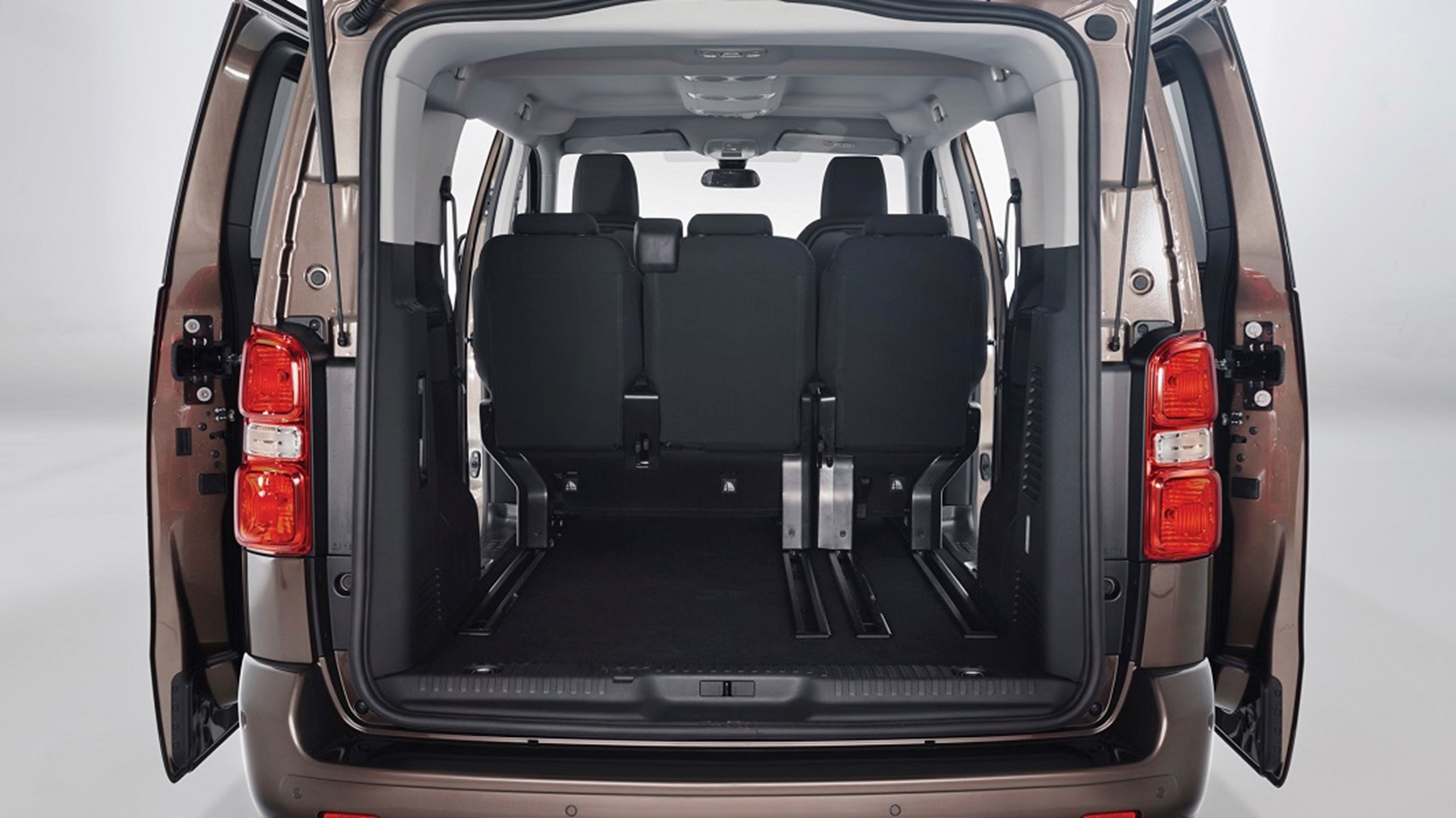 Toyota Proace Verso 2016 Bag Brun Aaben 1140X600